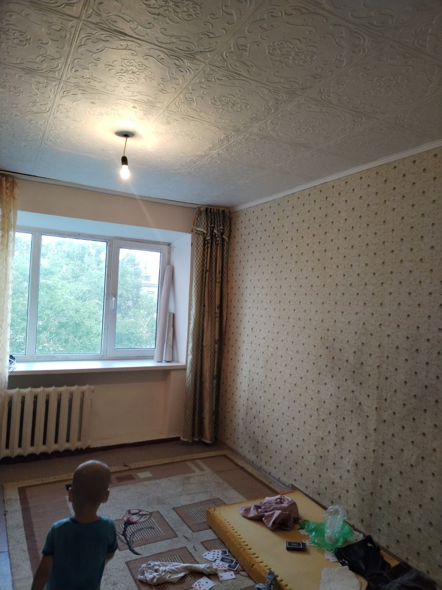 Продам 1 ком общежитию