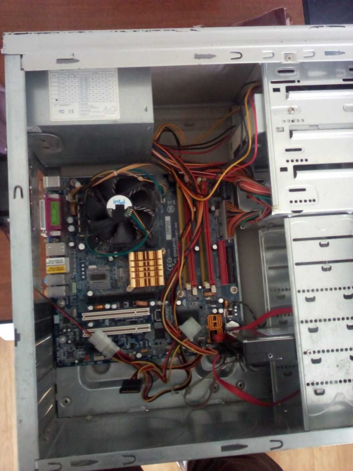 Компьютер (P4 3.06 Ghz/1Gb DDR2/320HDD) + Монитор + Лазерный принтер