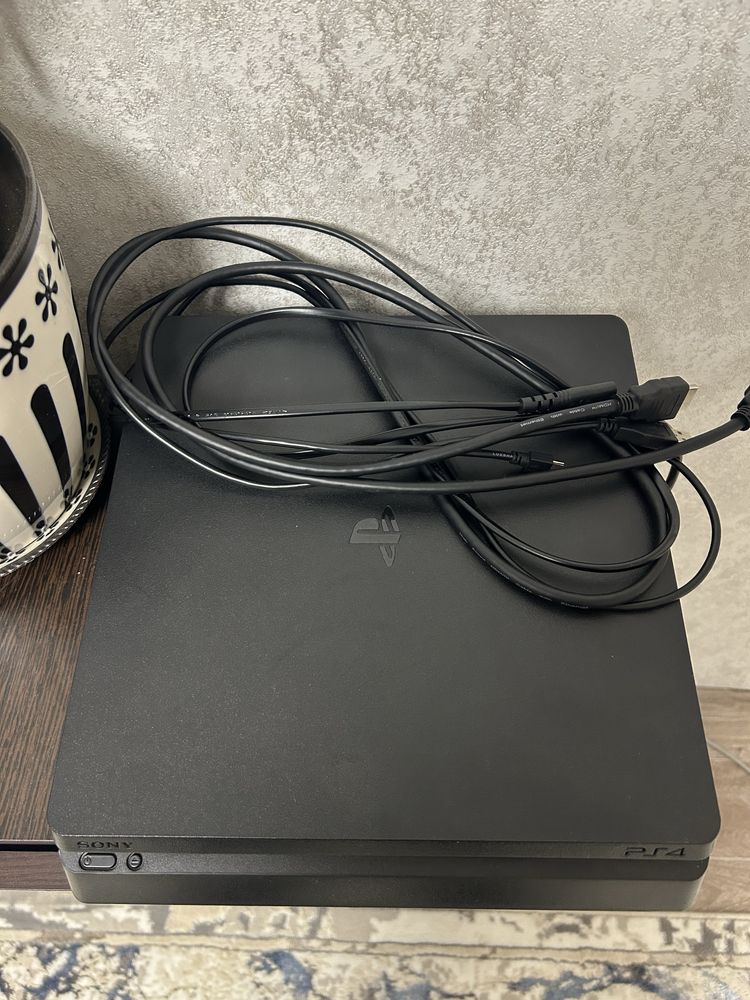 Sony PlayStation 4 Slim 1 Tb