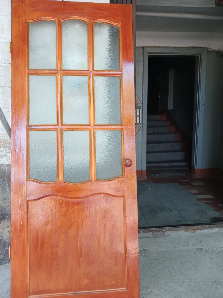 Продам меж ком есіктер