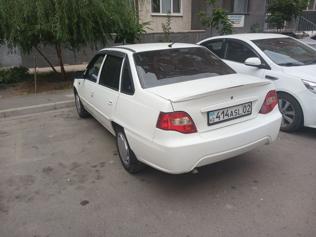 Авто Нексич2 в хорошым состаяний