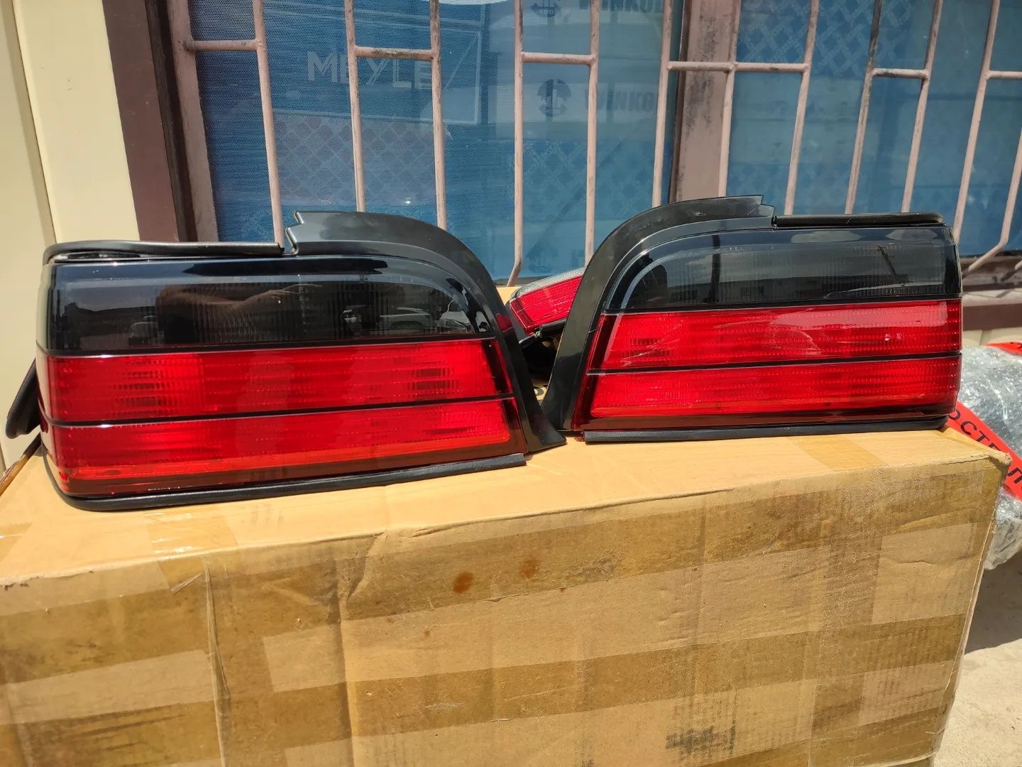 BMW E36 фонари задние новые