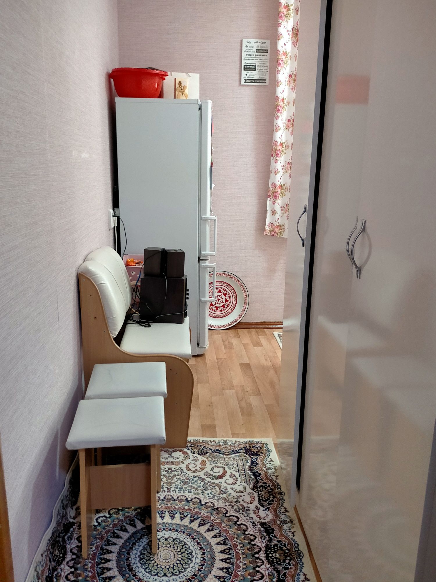 продам 2х комн квартиру по Маясова 27!