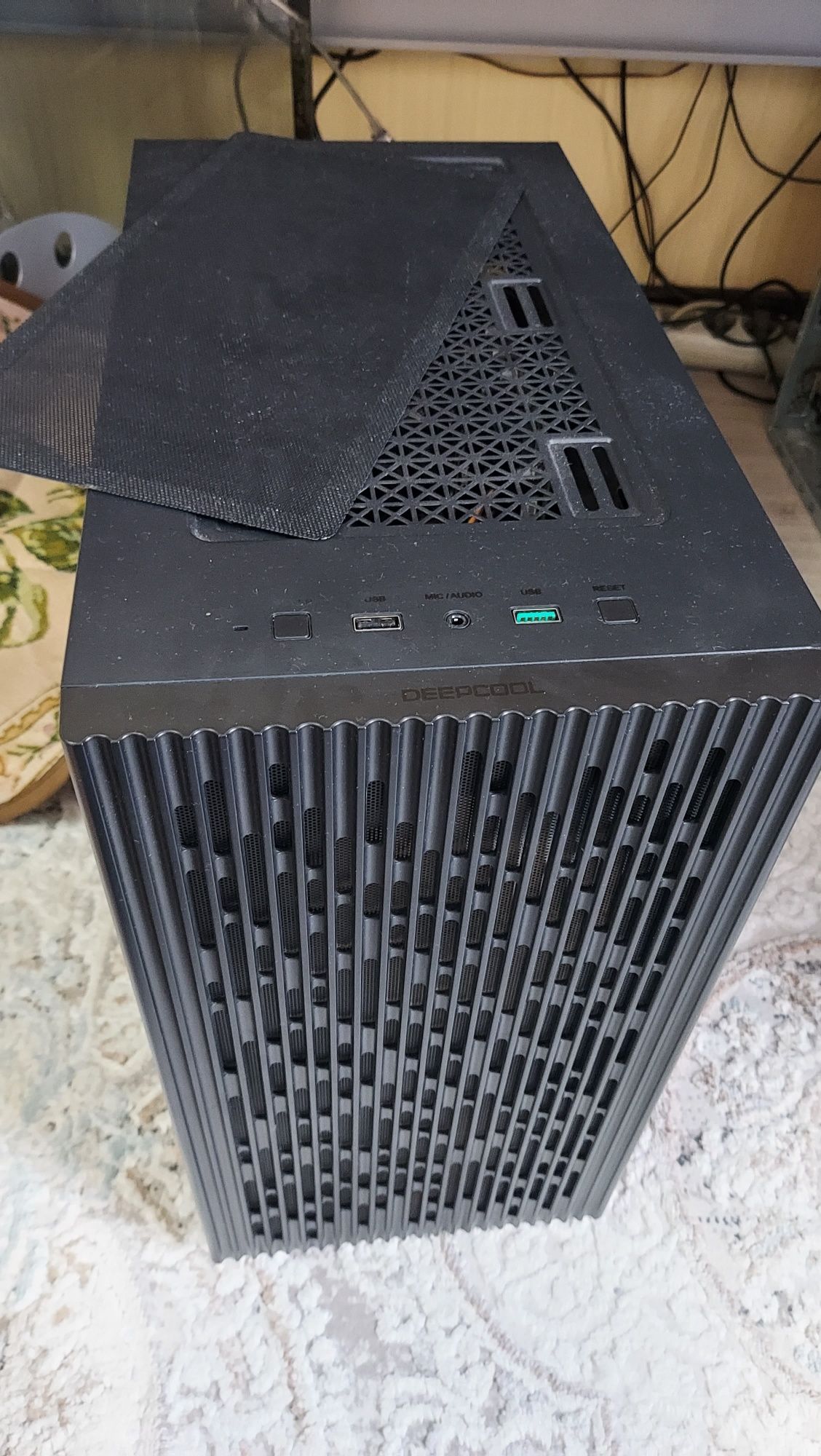 Продам материнку gigabyte h510m k для 10/11 поколения