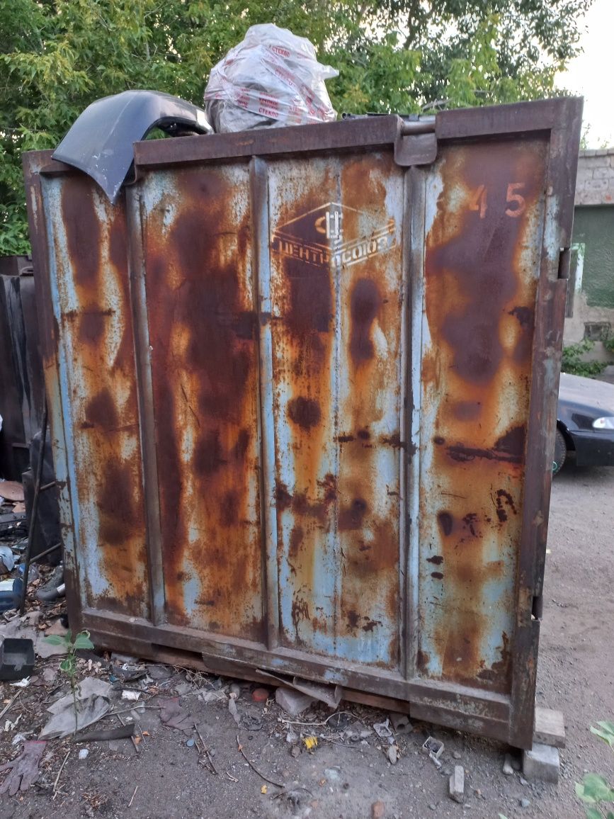 Контейнер 3 т , склад