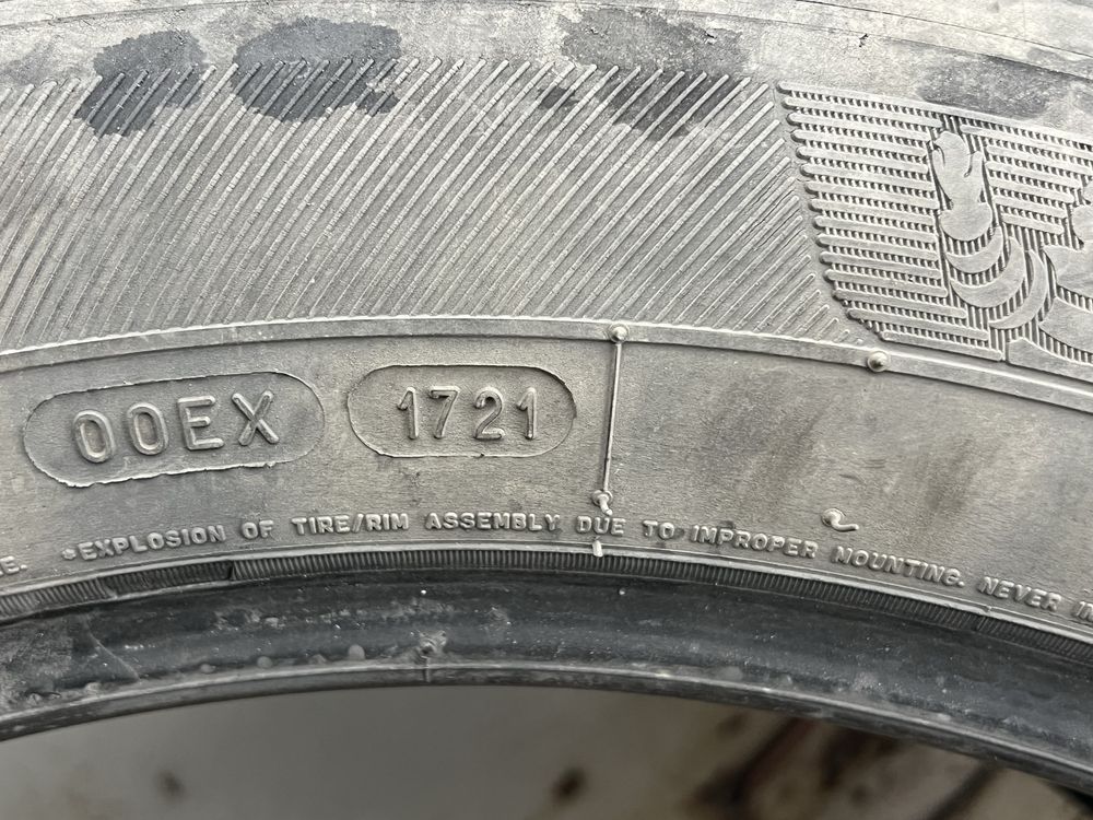 Шины летние Dunlop 3шт и 1шт Michelin 235*55*R20