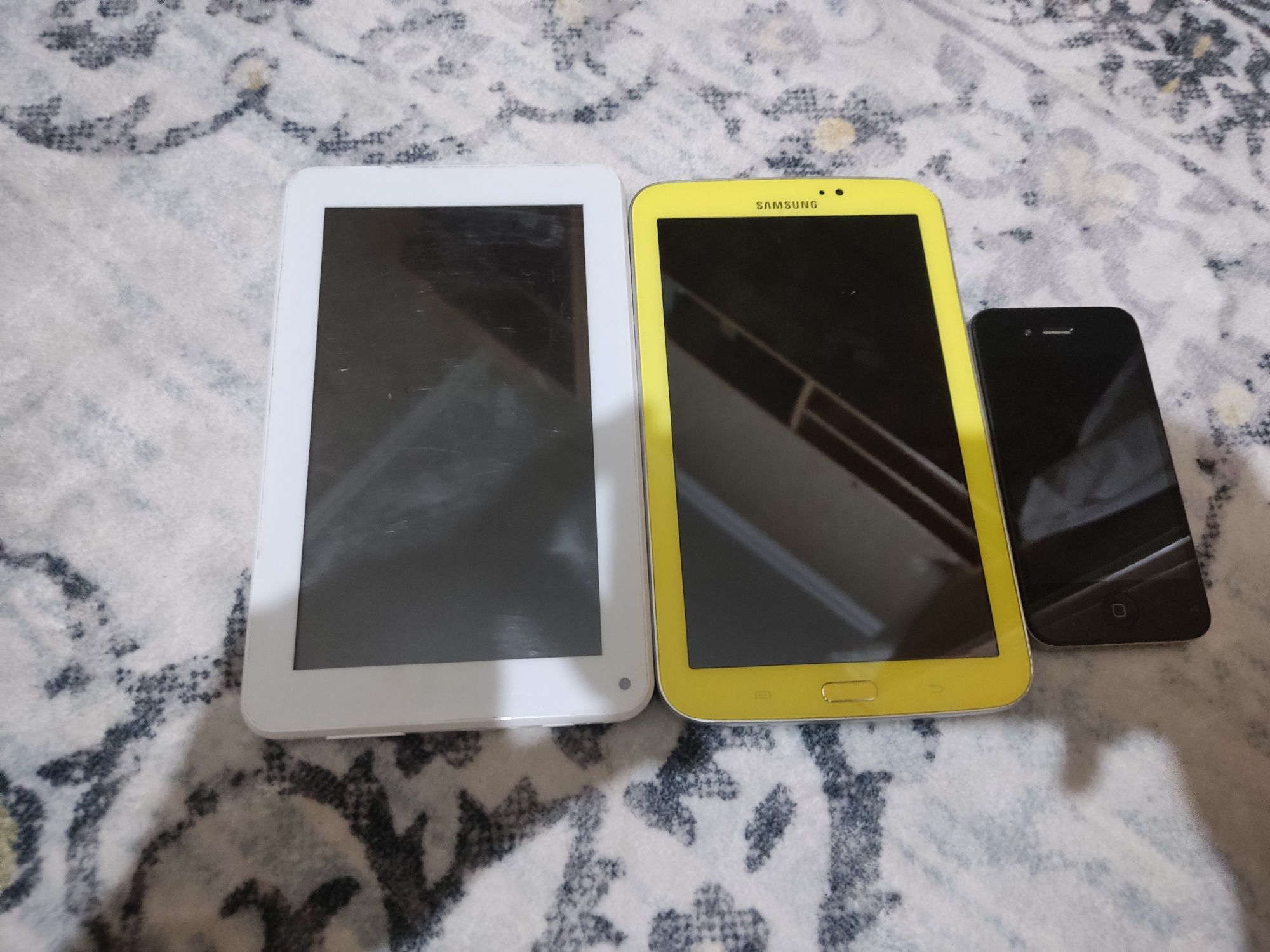 iPhone 4 и планшеты на запчасти