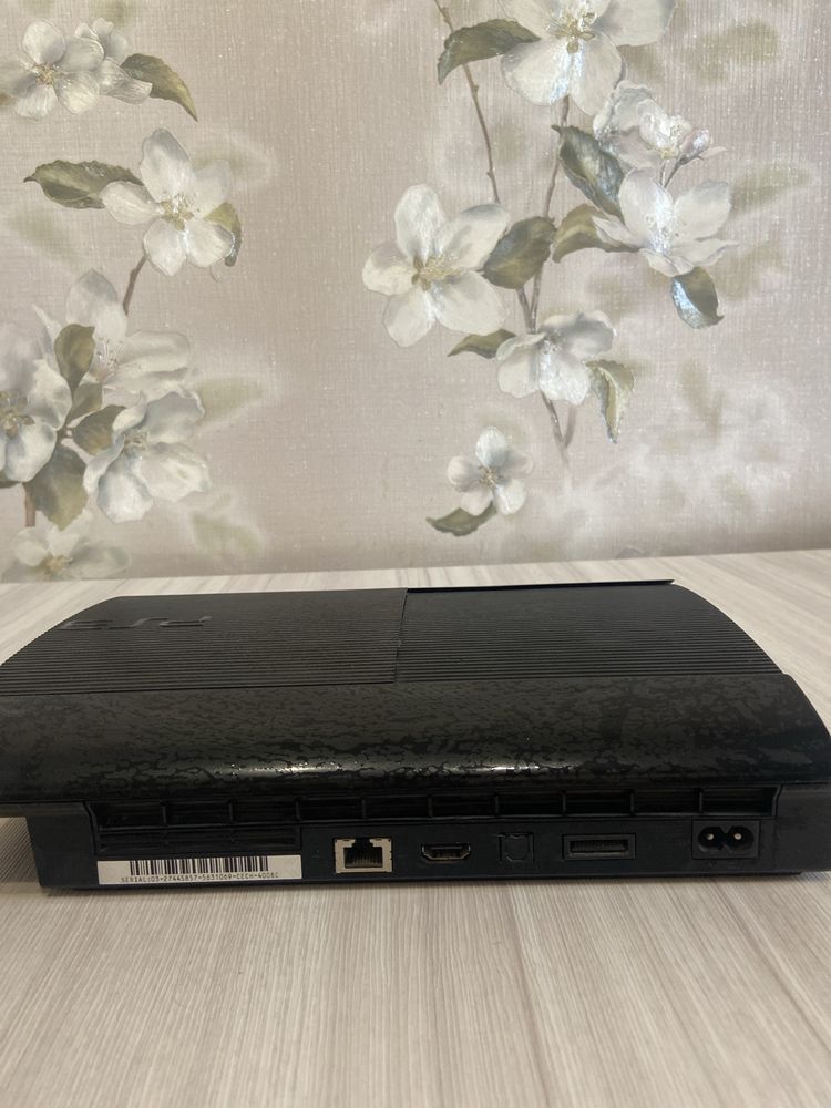 PlayStation 3 Pro + 30 игр + геймпад — Отличное состояние!