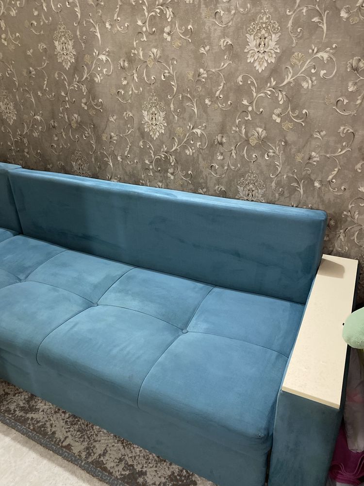 Продам мягкий диван,Разкладывается Состояние хорошее