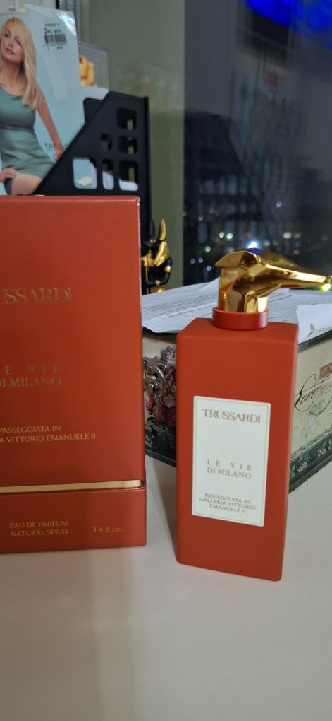 Trussardi La Vie Di Milano Passeggiata In Galleria Vittorio Emmanuelle