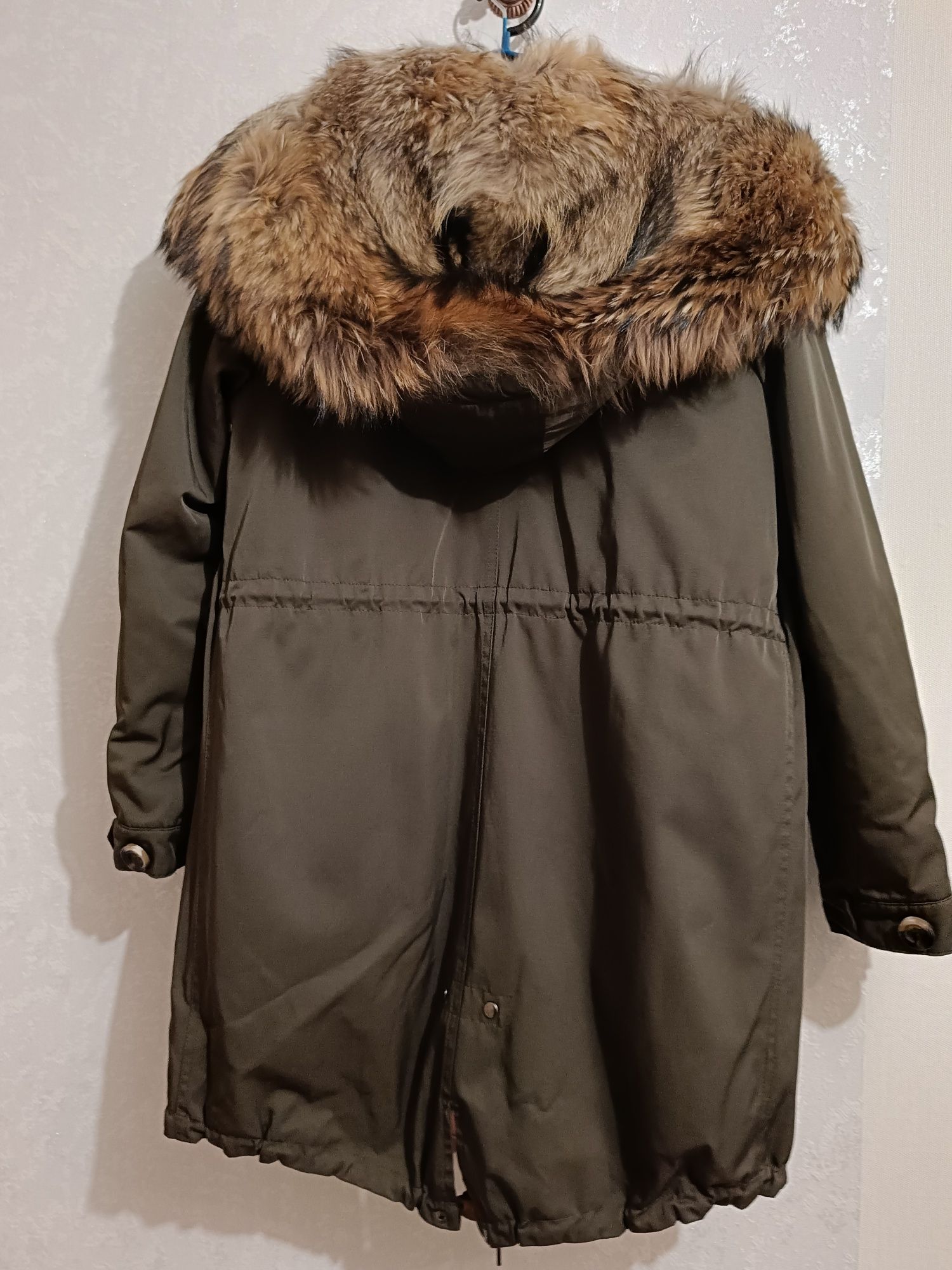 Продам зимнюю парку