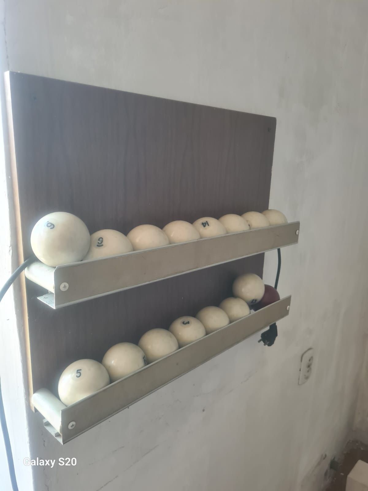 Продам бильярдный стол