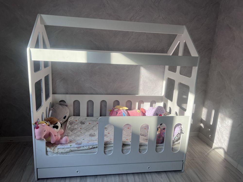 Продам детскую кровать