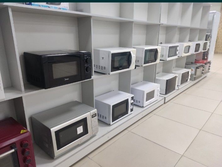 Микроволновые печи  разных моделей