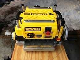 DeWalt DW735X рейсмус. С расширительными столами в комплекте.