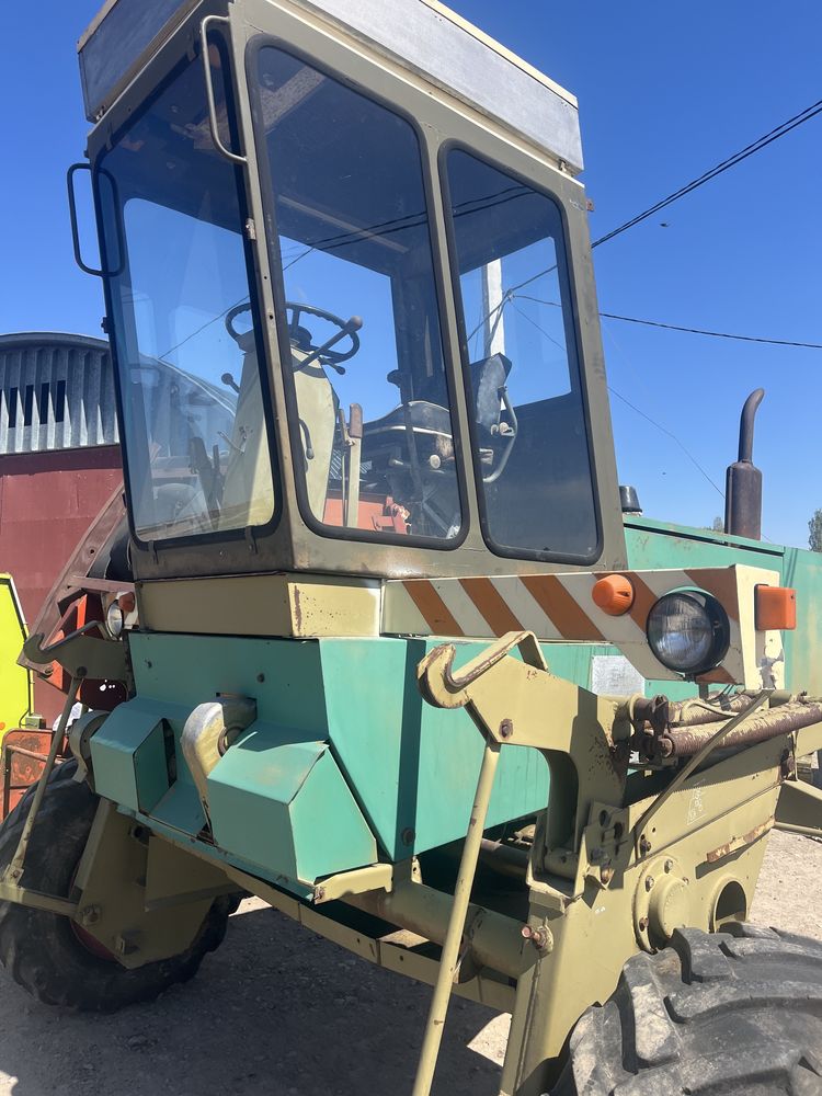 Комбайн e303 В хорошем состояние