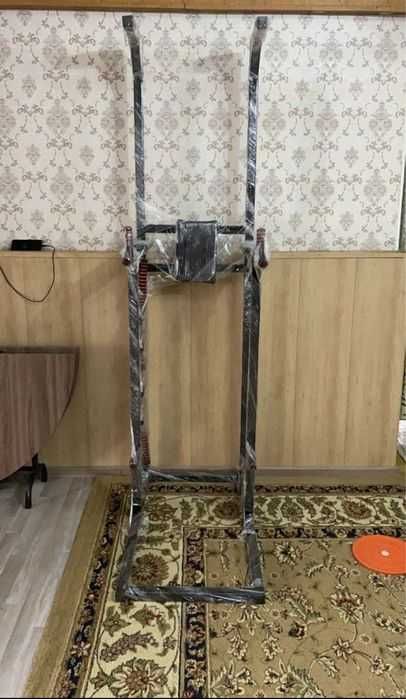 Турник 4в1 пресс брусья отжимания подтягивания