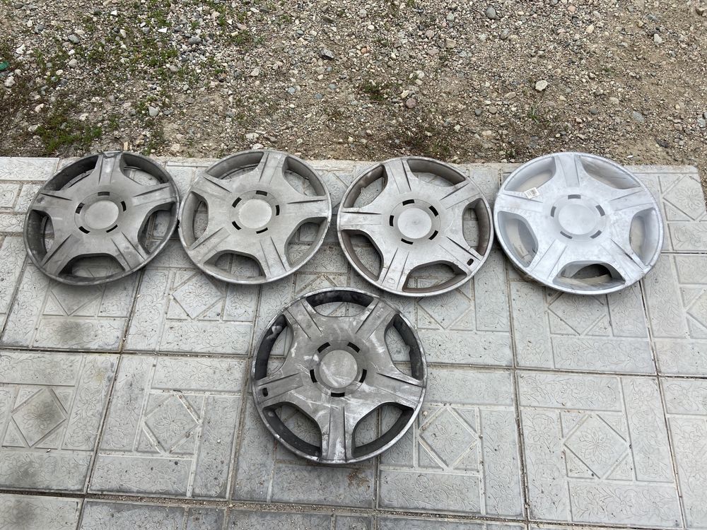 Срочно продам колпаки на R14