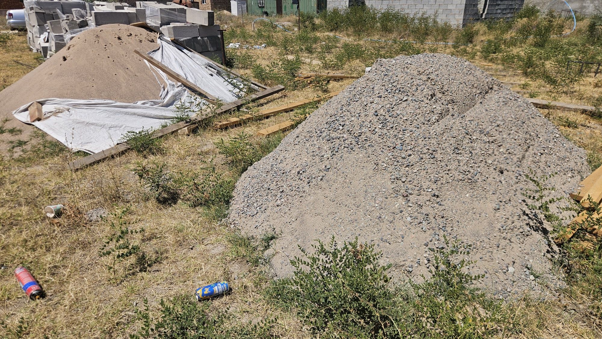 Продам участок с материалом на дом