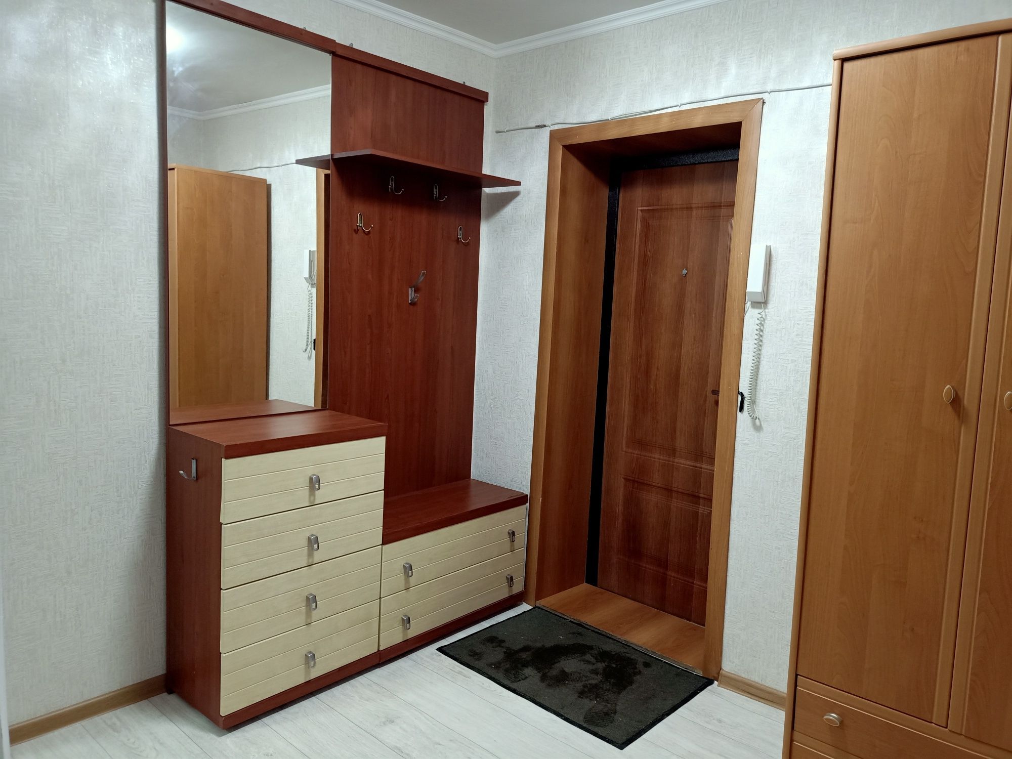 2х комнатная в центре ЦУМ, Март, Рахат, Кондиционер, БОЙЛЕР