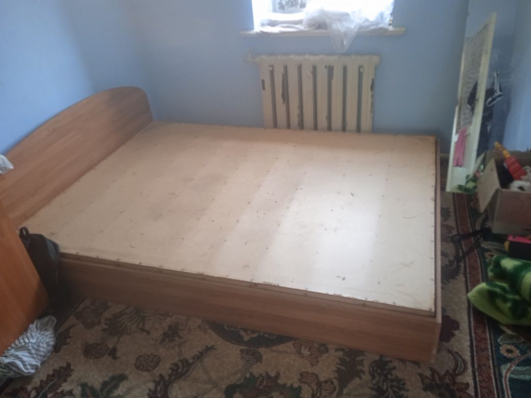 Продам 2 кровати б#у