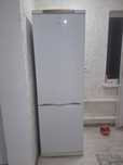 Продам холодильник Indesit