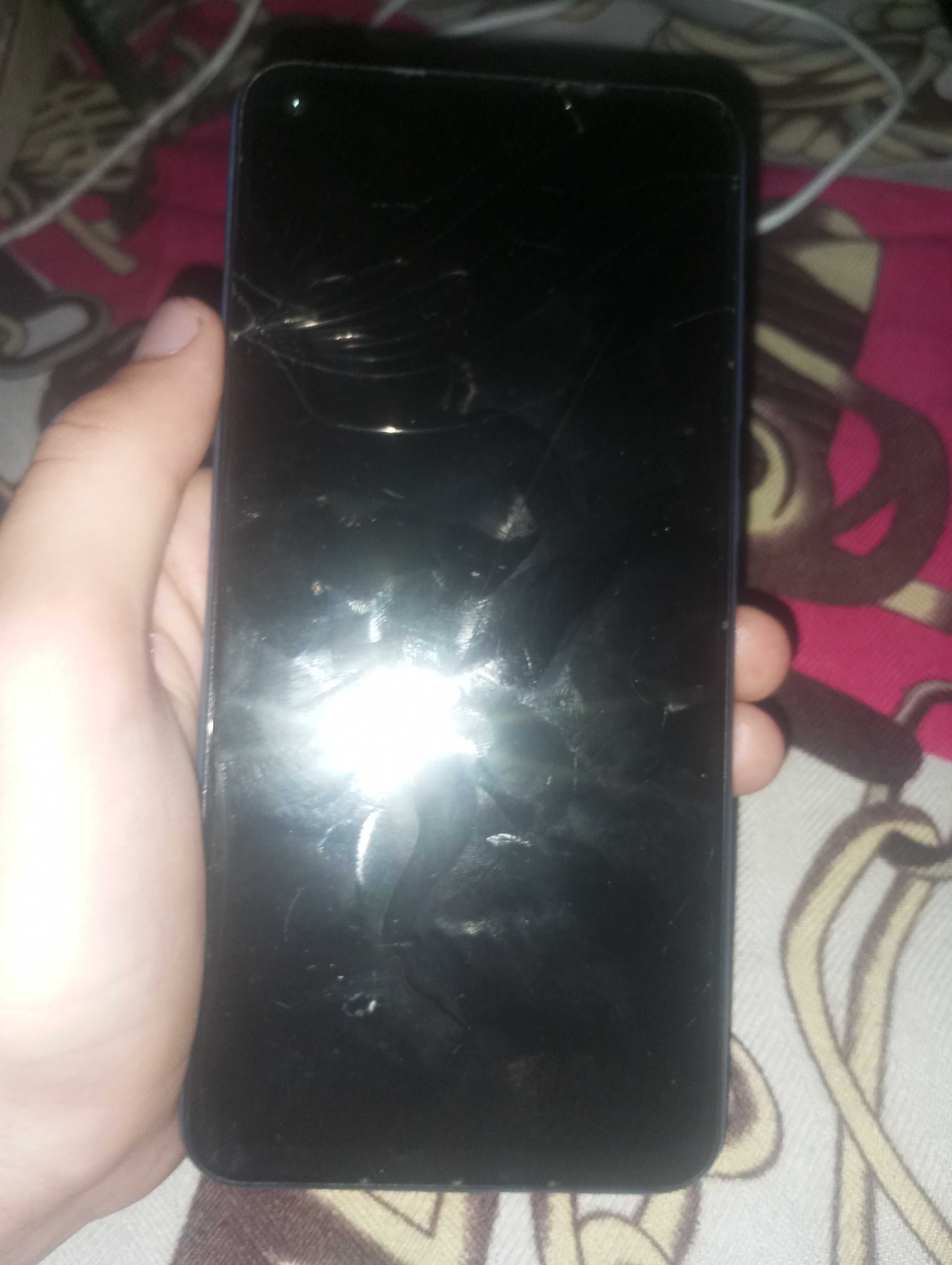 Продам телефон Redmi Note 9