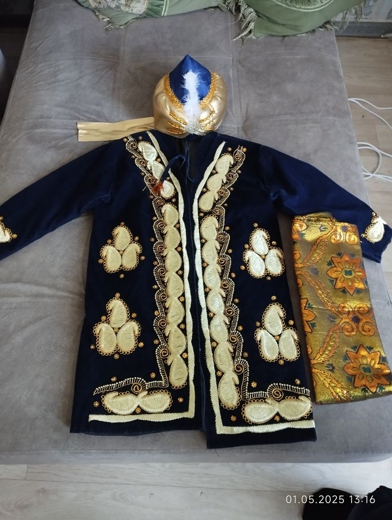 Продам узбекский национальный костюм