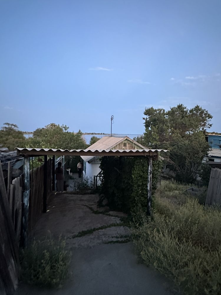 Продам дачу возле озера