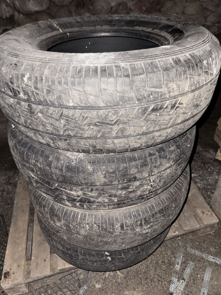 Продам летнию резину   Yokohama 265/70/16