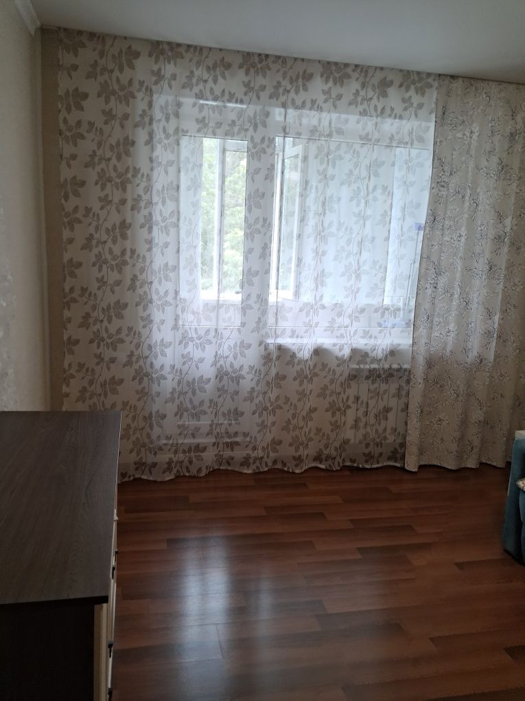 Продам квартиру улучшенной планировки срочно
