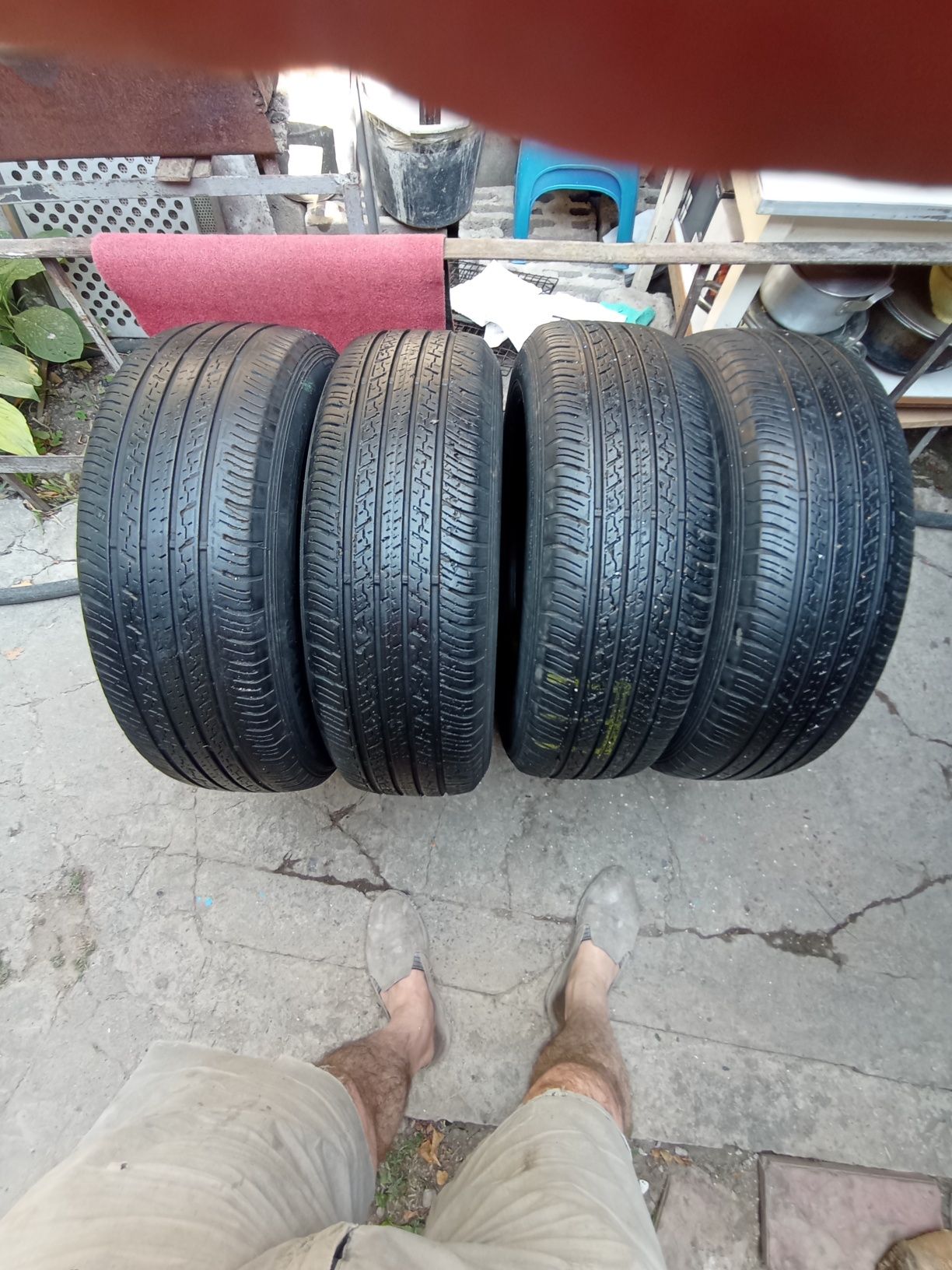 Комплект шин  Dunlop 225/617.