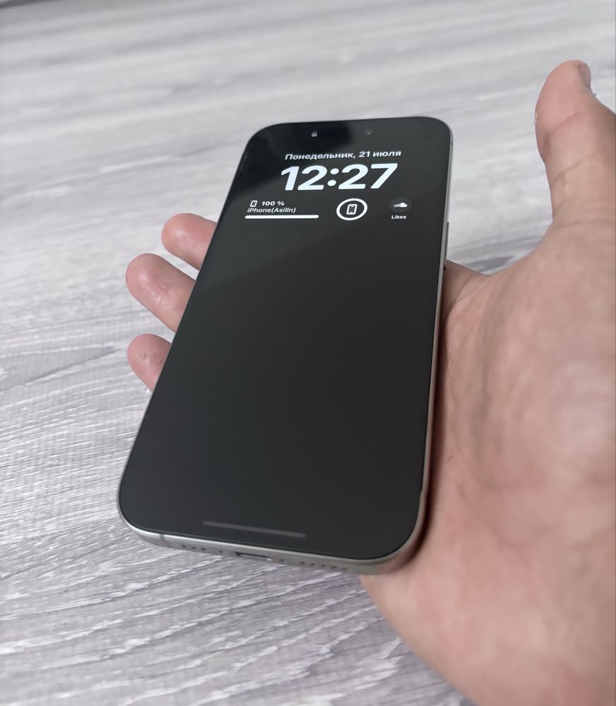 iPhone 15 pro 256 gb титан