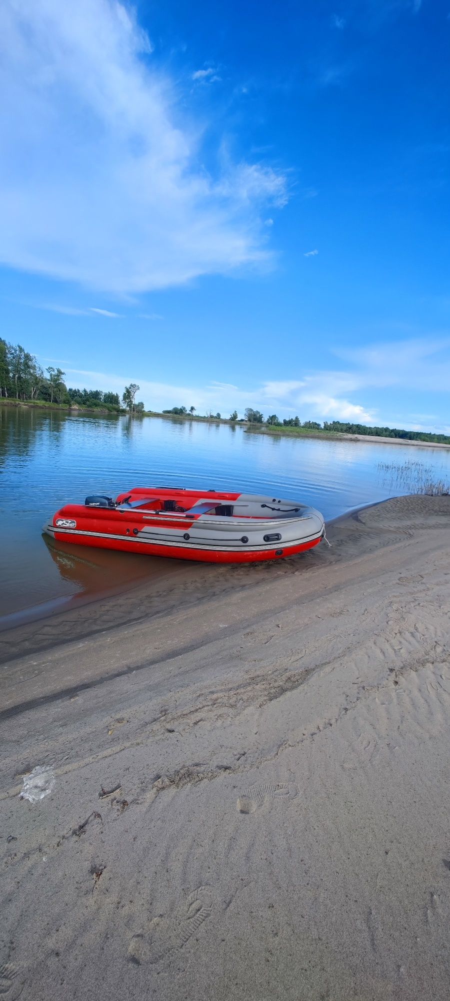 Продам лодку skat Тритон 450 в хорошем состоянии