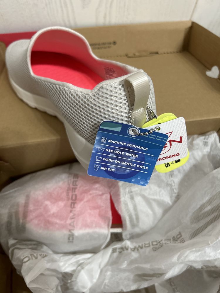 Продам новый Skeechers