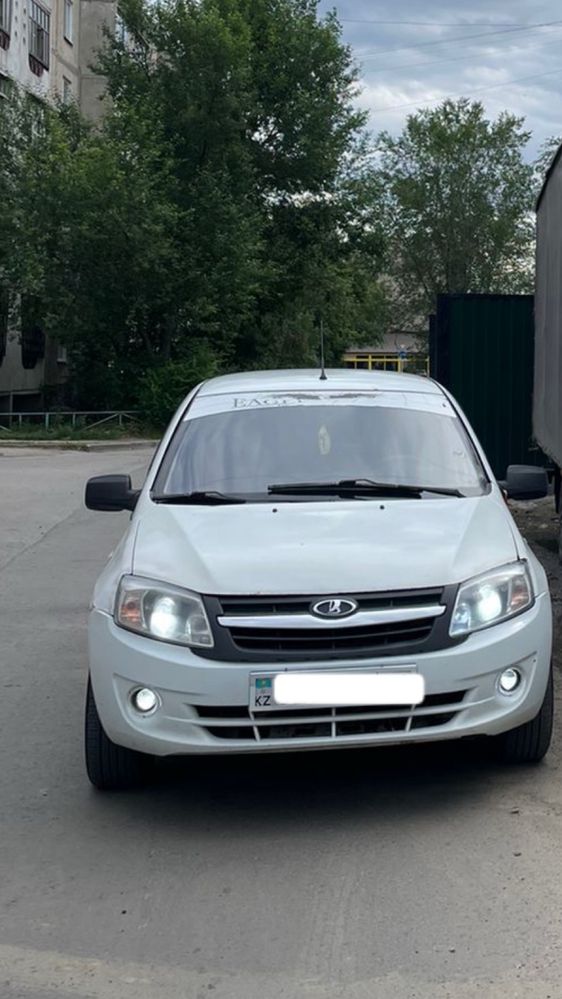 Продам машину лада гранта