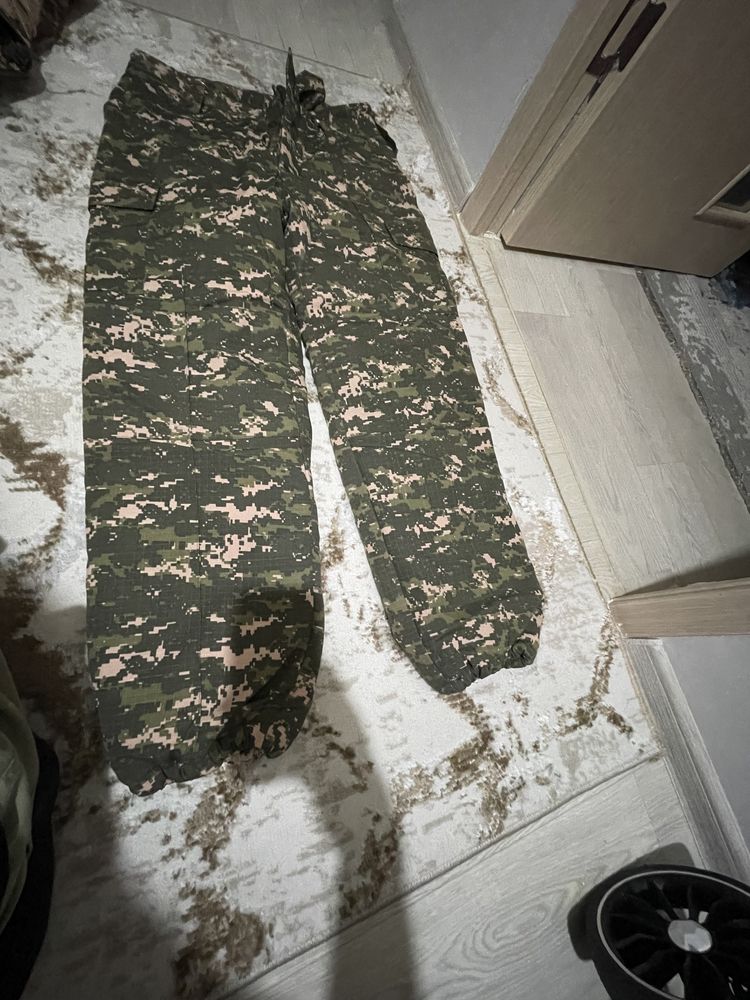 военная куртка очень в хорошем состоянии