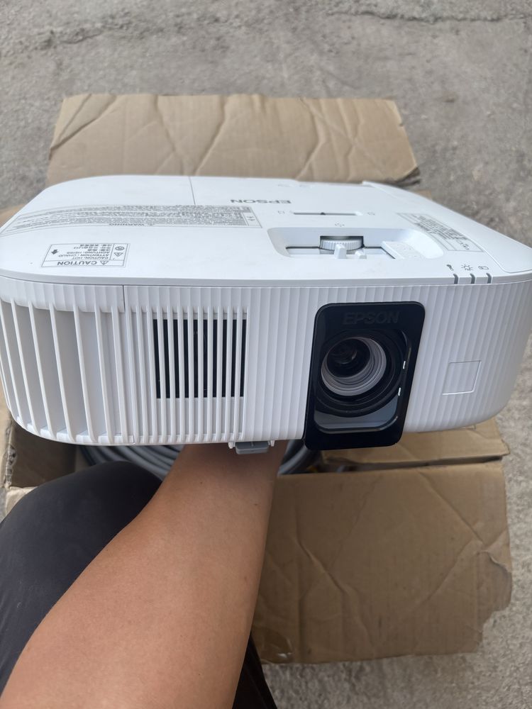 Проектор Epson EH-TW6250
