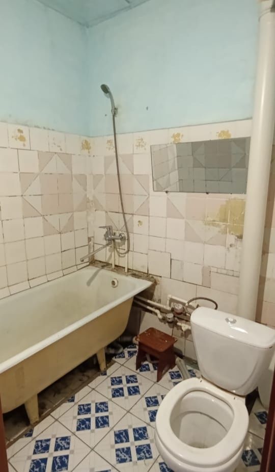 Продам 2 ком квартиру 4/4 р-он Черёмушек.