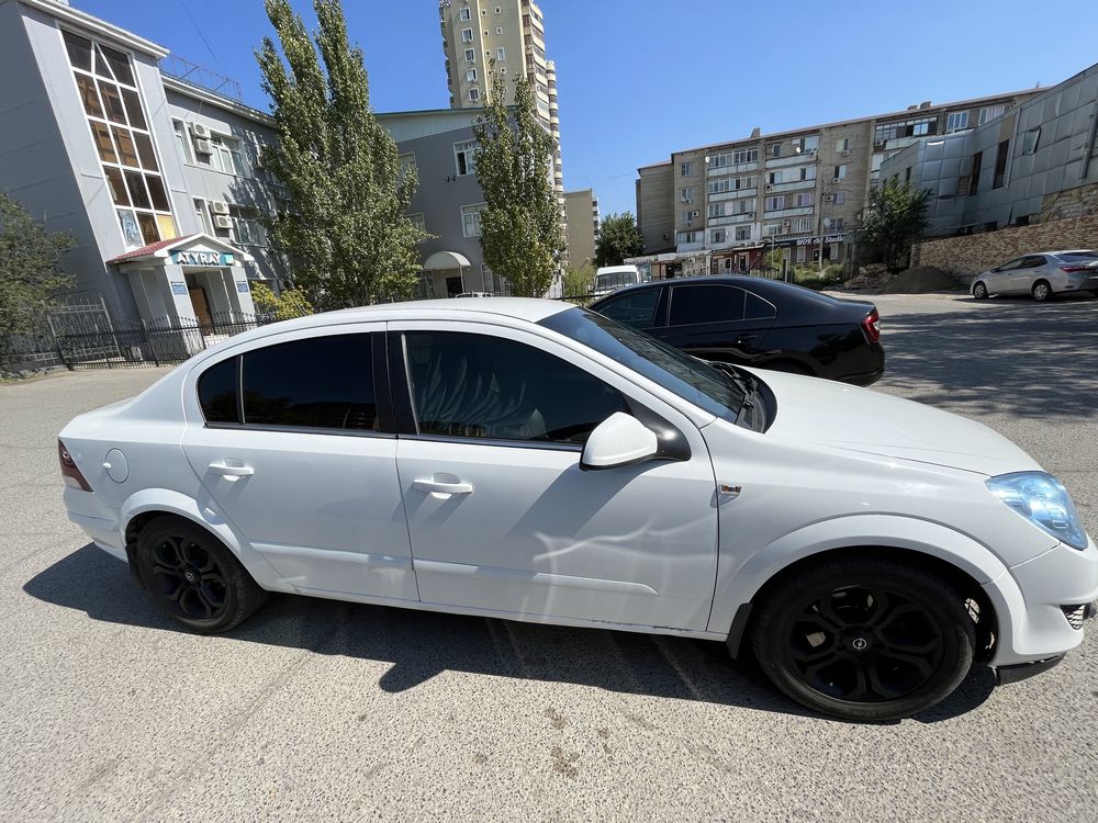 Opel astra h 2011