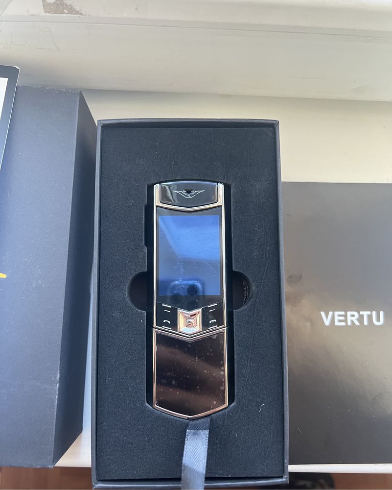 Продается Bertu slider premium (темный) новая. Премюм качества.