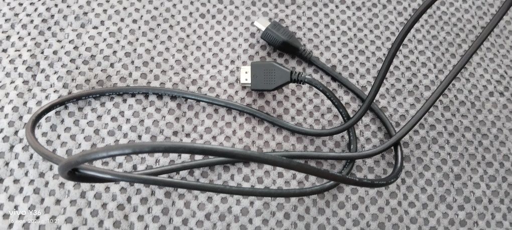 Продам пс 4 про отличное состояние срочно