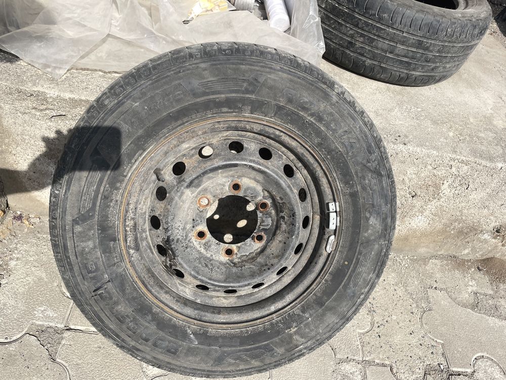 Диск с резиной 225/70/15