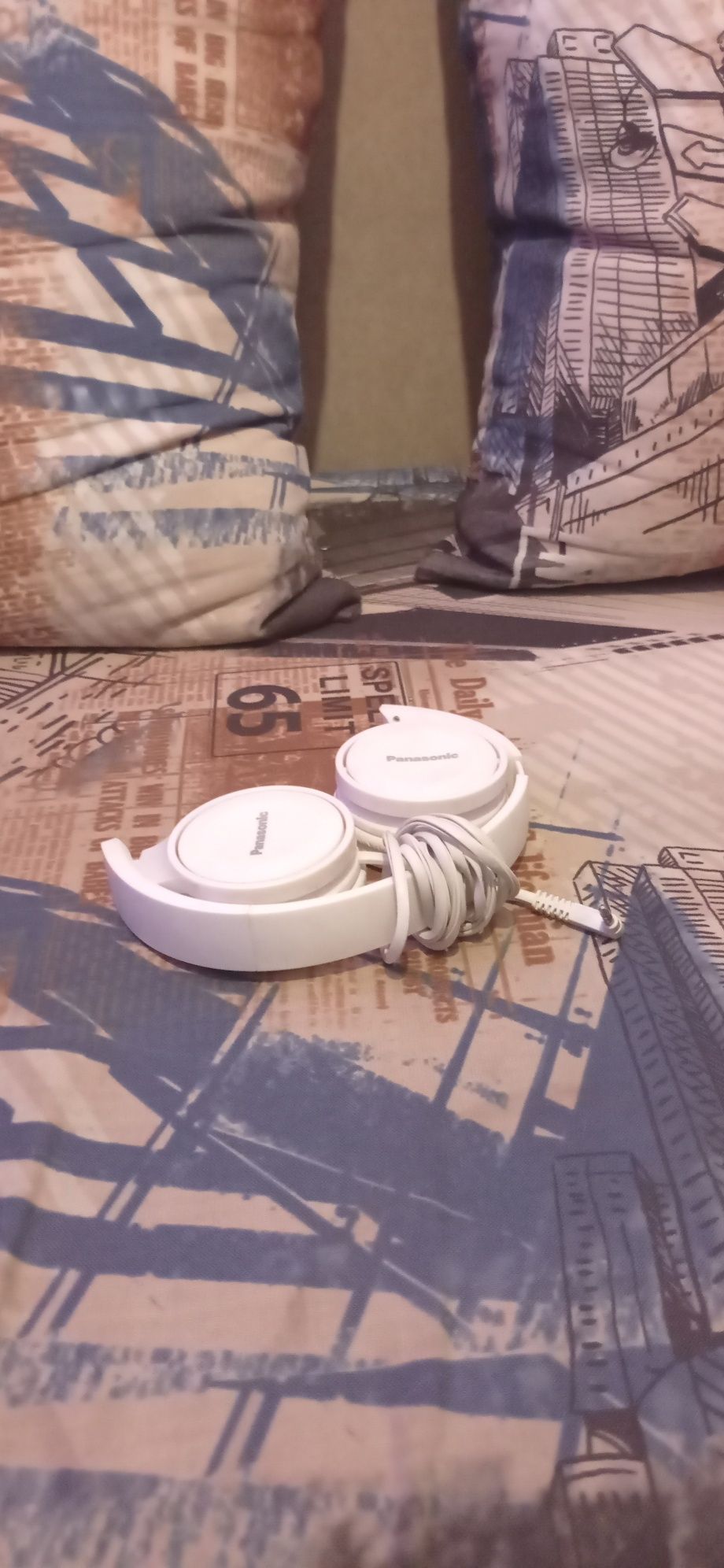Продам срочно! Наушники Panasonic RP-HF100MGC-W
