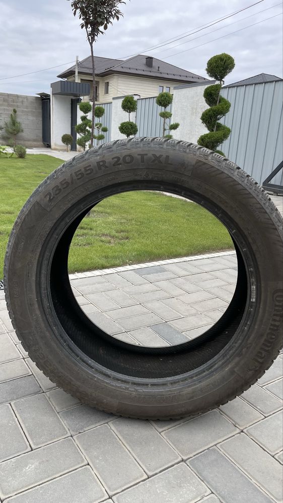 Резина Continental зимнея шипованная 235/55/20