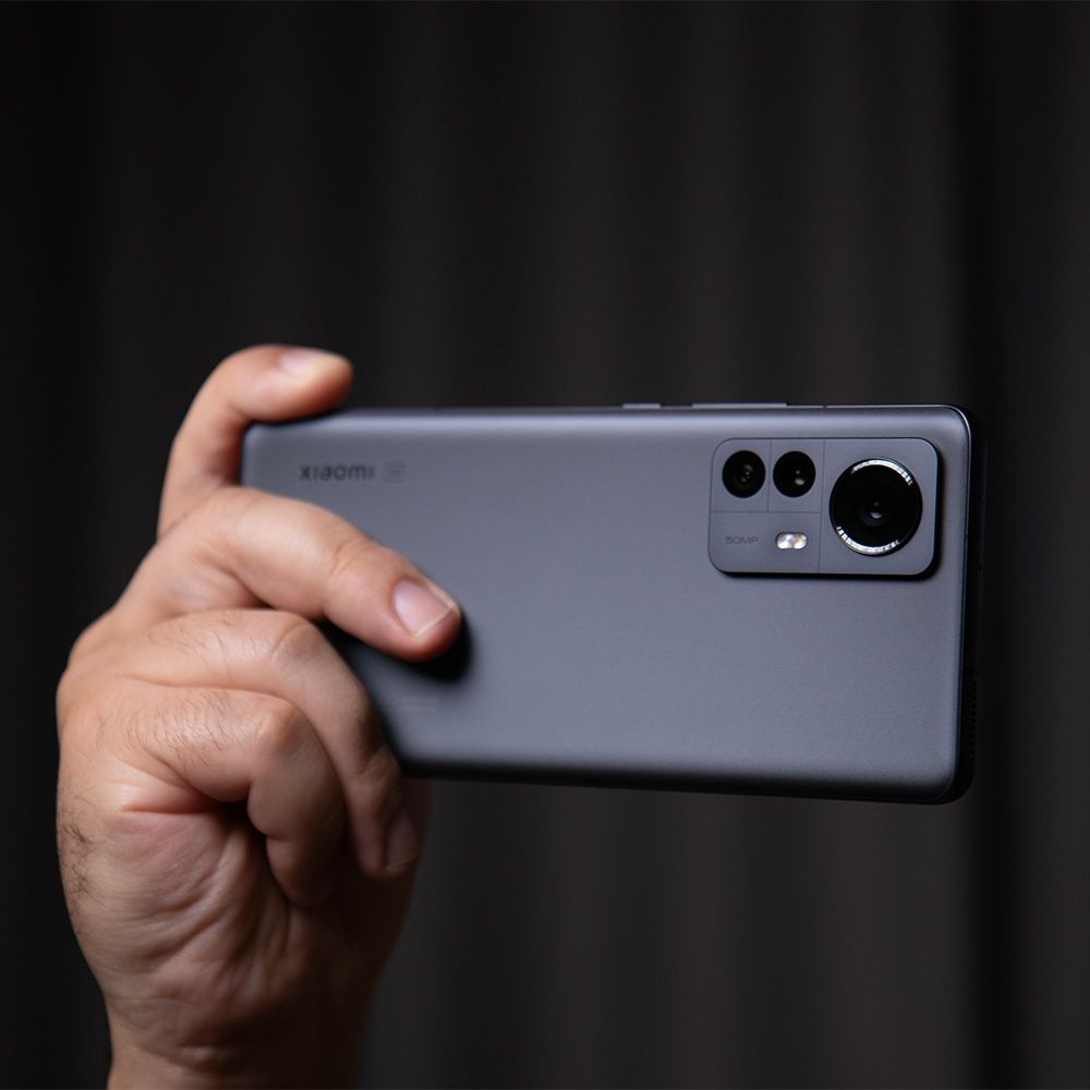Xiaomi 12 Pro 12/256 GB — почти как новый, торг при осмотре