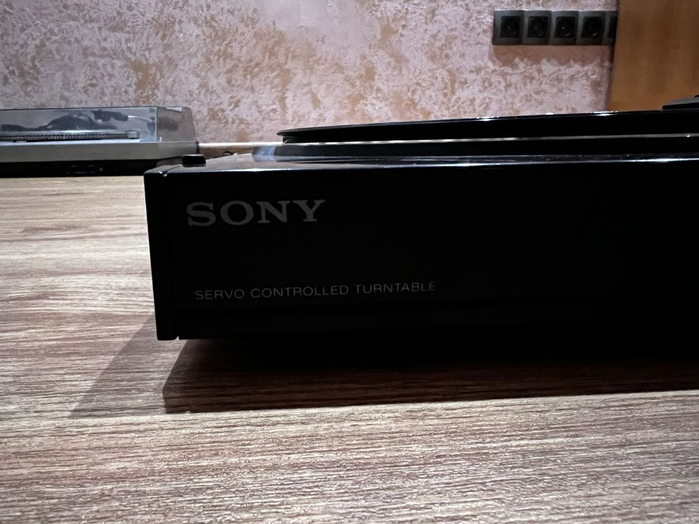 Виниловый проигрыватель SONY PS-LX150H