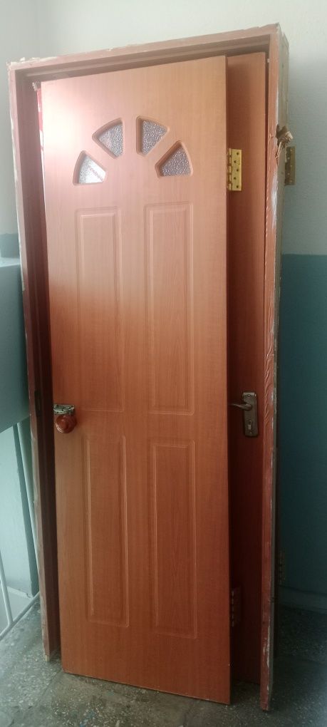 Двери б/у 5 шт. за 10000 тенге