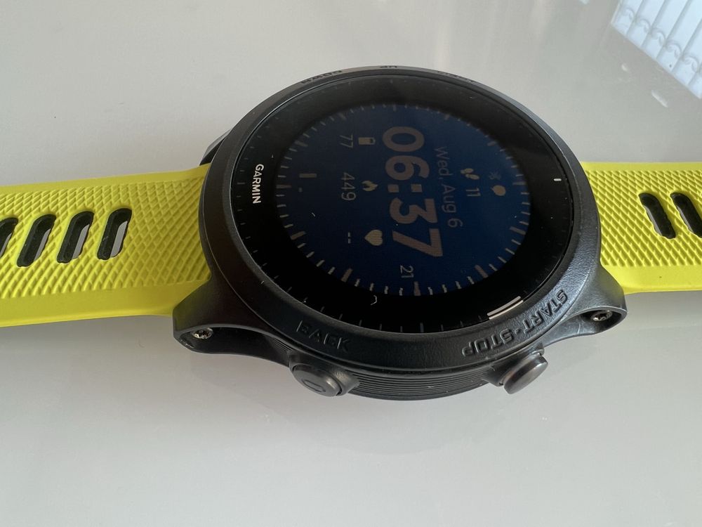 Продам Garmin 945