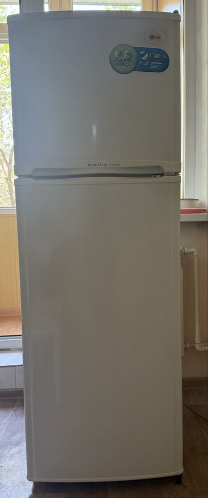 Холодильник LG.    БУ